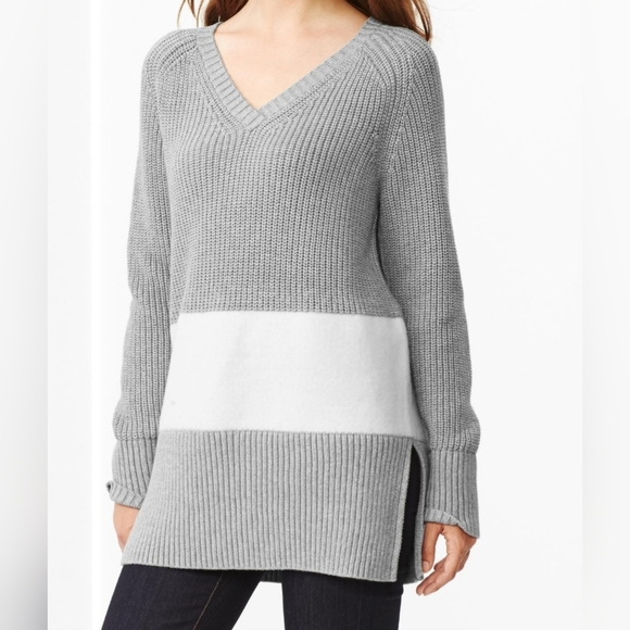 Gap Womens Gray & Beige Contrast Panel Long Sleeve Knit Sweater Tunic Size M - Picture 8 of 8